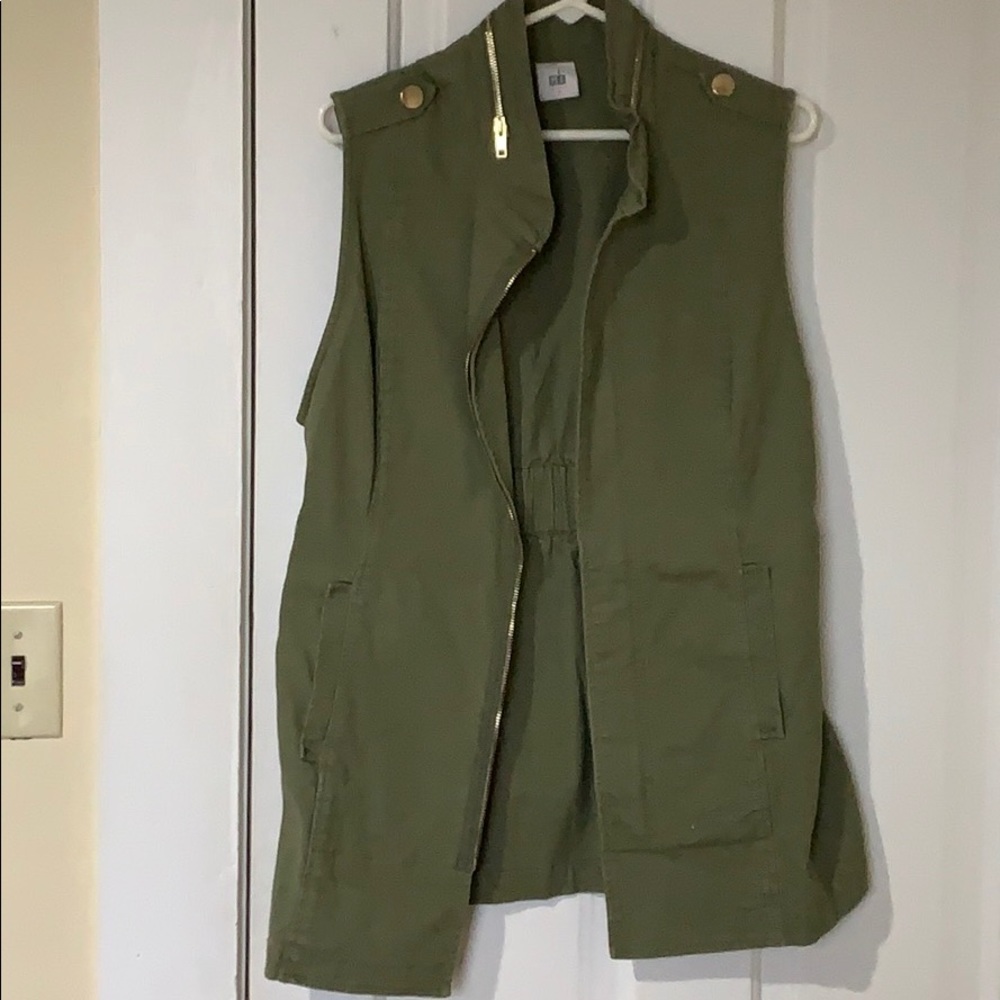 CAbi vest